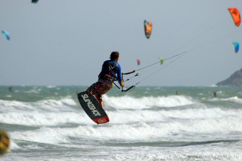 ЭКСТРЕМАЛЬНЫЕ ИСПЫТАНИЯ КАЙТОВ SLINGSHOT.jpg