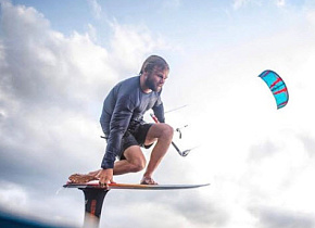 Кайты Slingshot 2020: сравнение Rally GT v1 и Raptor v1 от Сэма Лайта